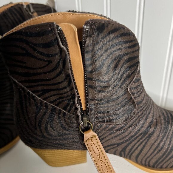 Dingo Hairy Up Genuine Calf Hair Western Boot Brown Zebra size 8 - Picture 4 of 8